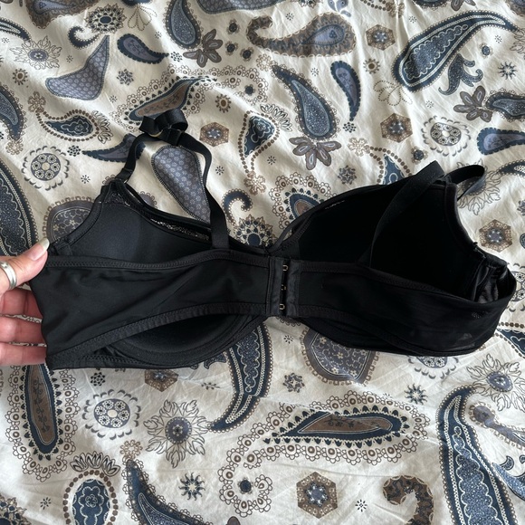 Plus Size Ashley Graham Bra - Picture 3 of 5